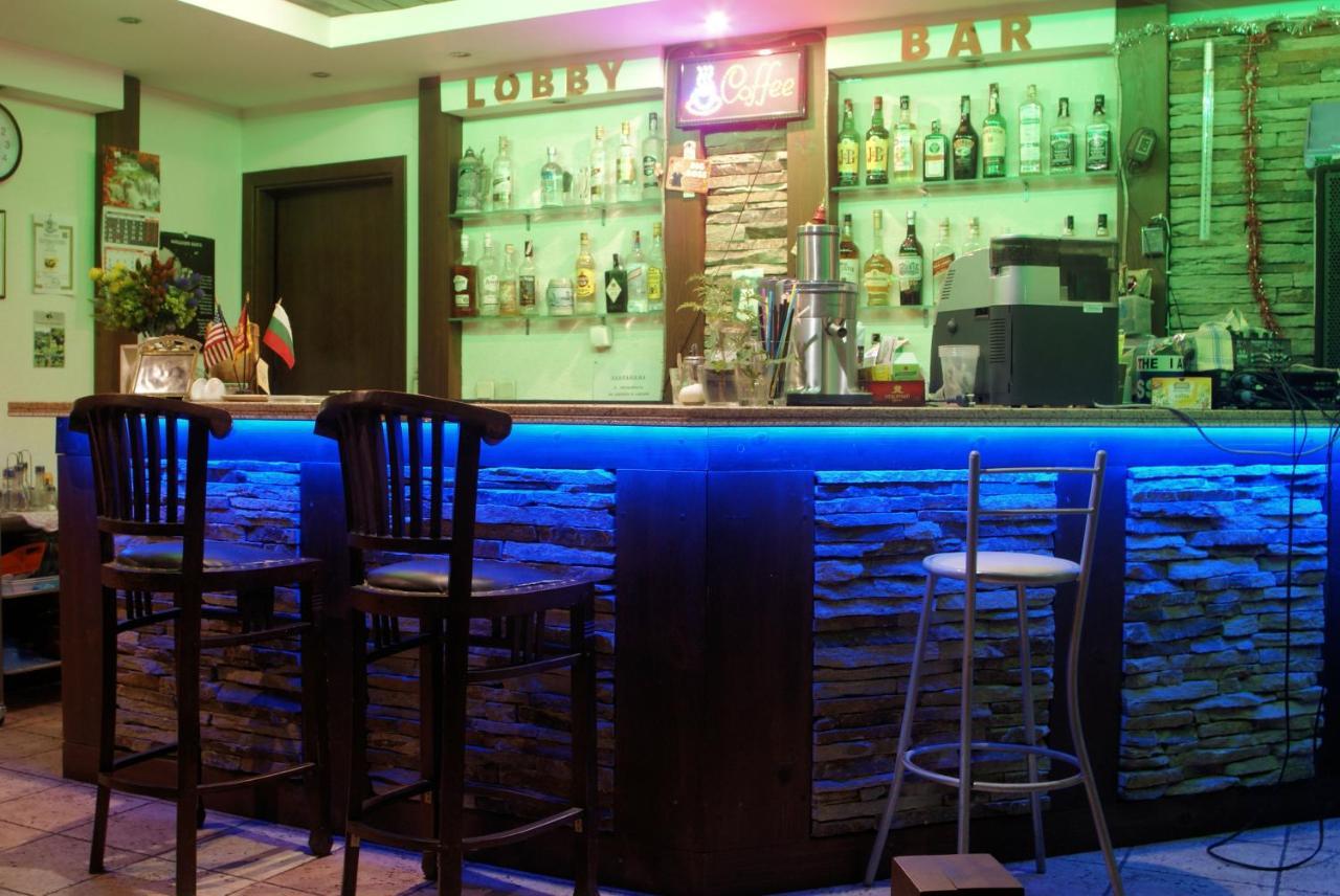 Edelweiss Inn Aparthotel Банско Экстерьер фото