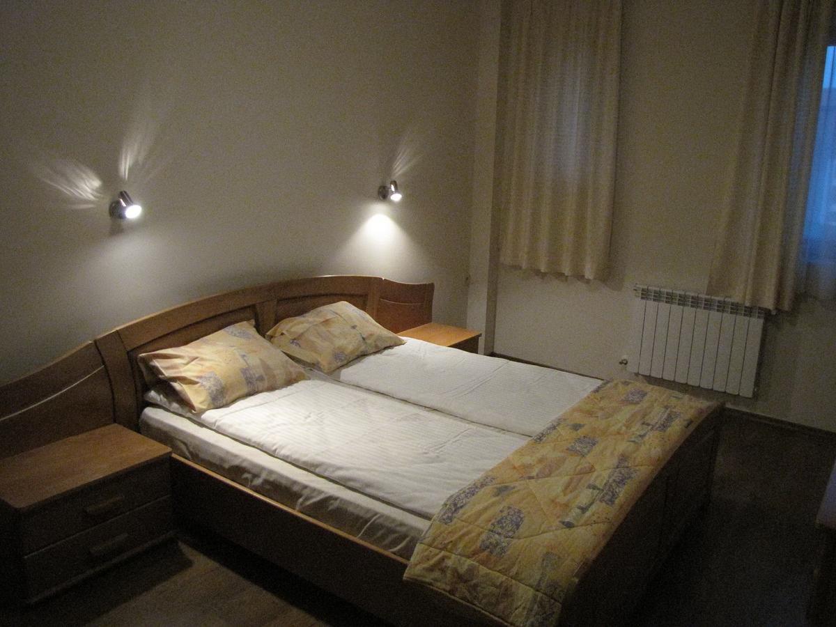 Edelweiss Inn Aparthotel Банско Экстерьер фото