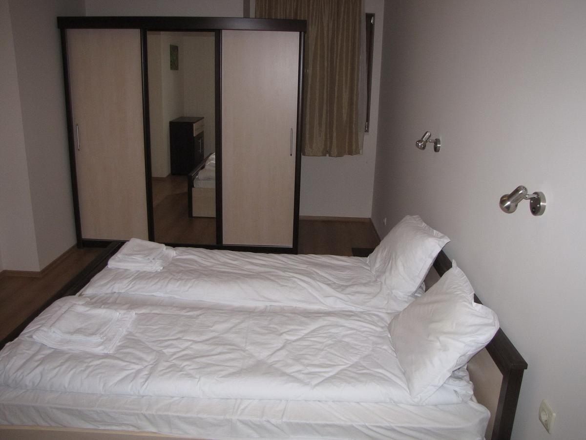 Edelweiss Inn Aparthotel Банско Экстерьер фото