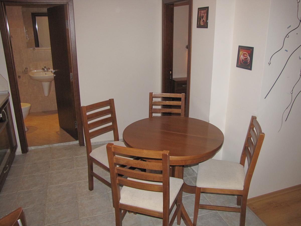 Edelweiss Inn Aparthotel Банско Экстерьер фото