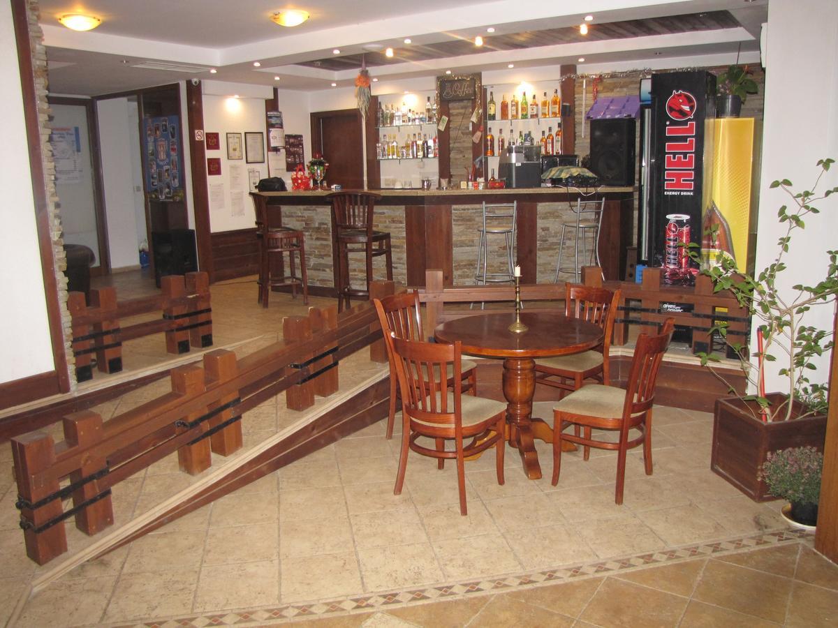 Edelweiss Inn Aparthotel Банско Экстерьер фото